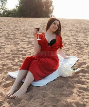 Нежная и игривая леди ждет состоятельного кавалера для приятного времяпровождения. Воплощу в жизнь самые смелые фантазии и желания. Обещаю, не пожалеешь! 12609, 22 года